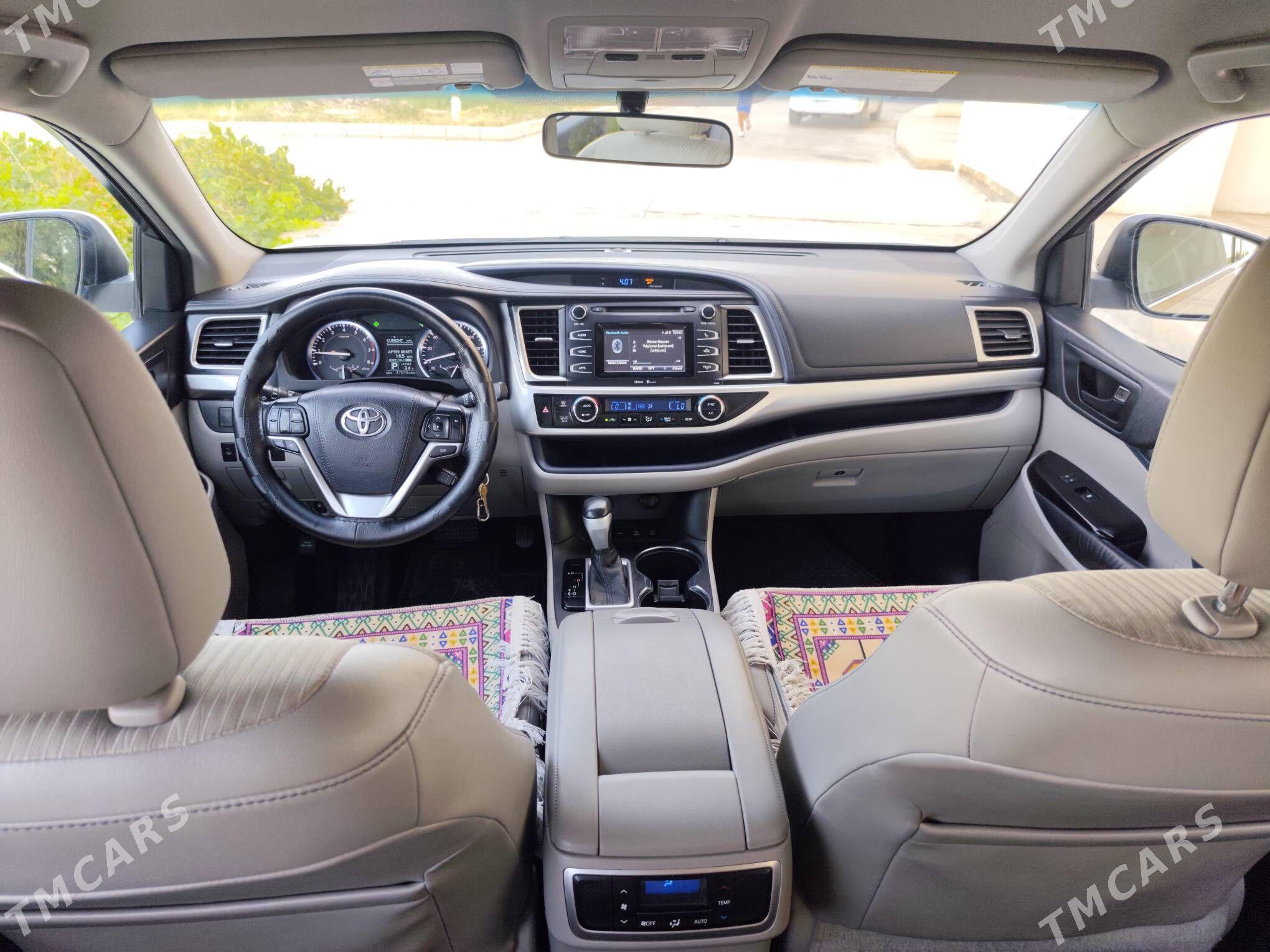 Toyota Highlander 2016 - 440 000 TMT - Чарджоу - img 8