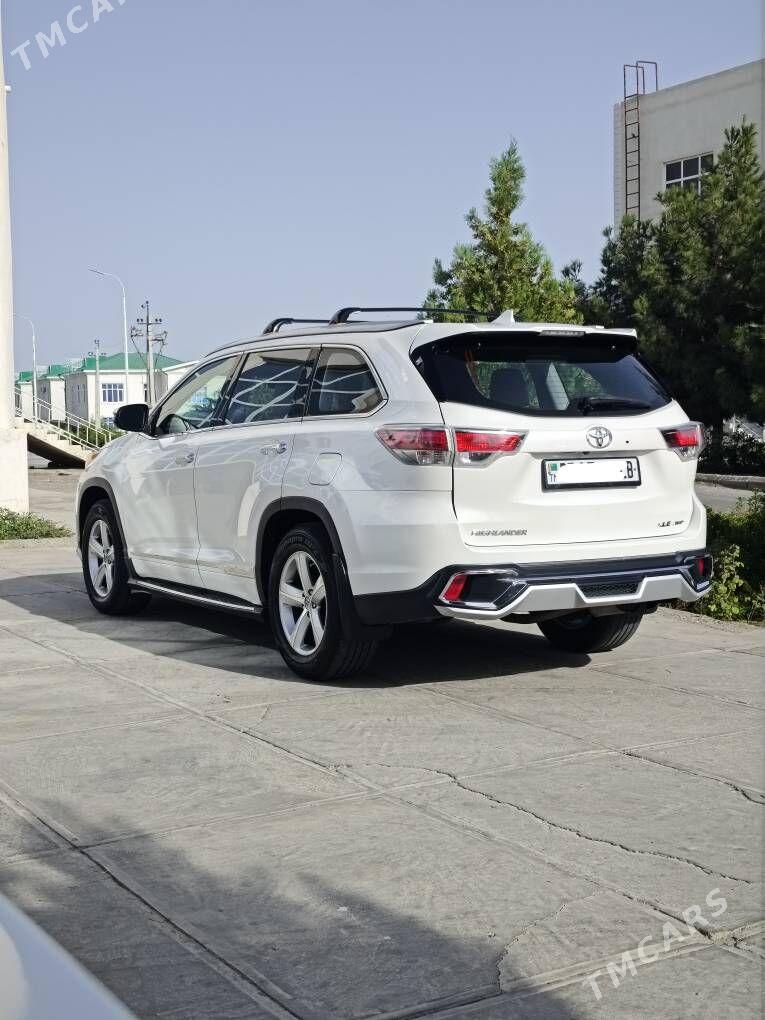 Toyota Highlander 2016 - 440 000 TMT - Чарджоу - img 9