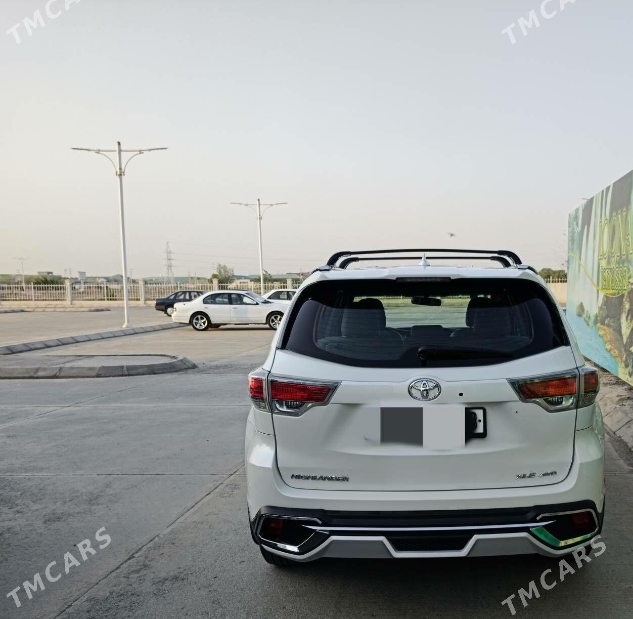 Toyota Highlander 2016 - 440 000 TMT - Чарджоу - img 5