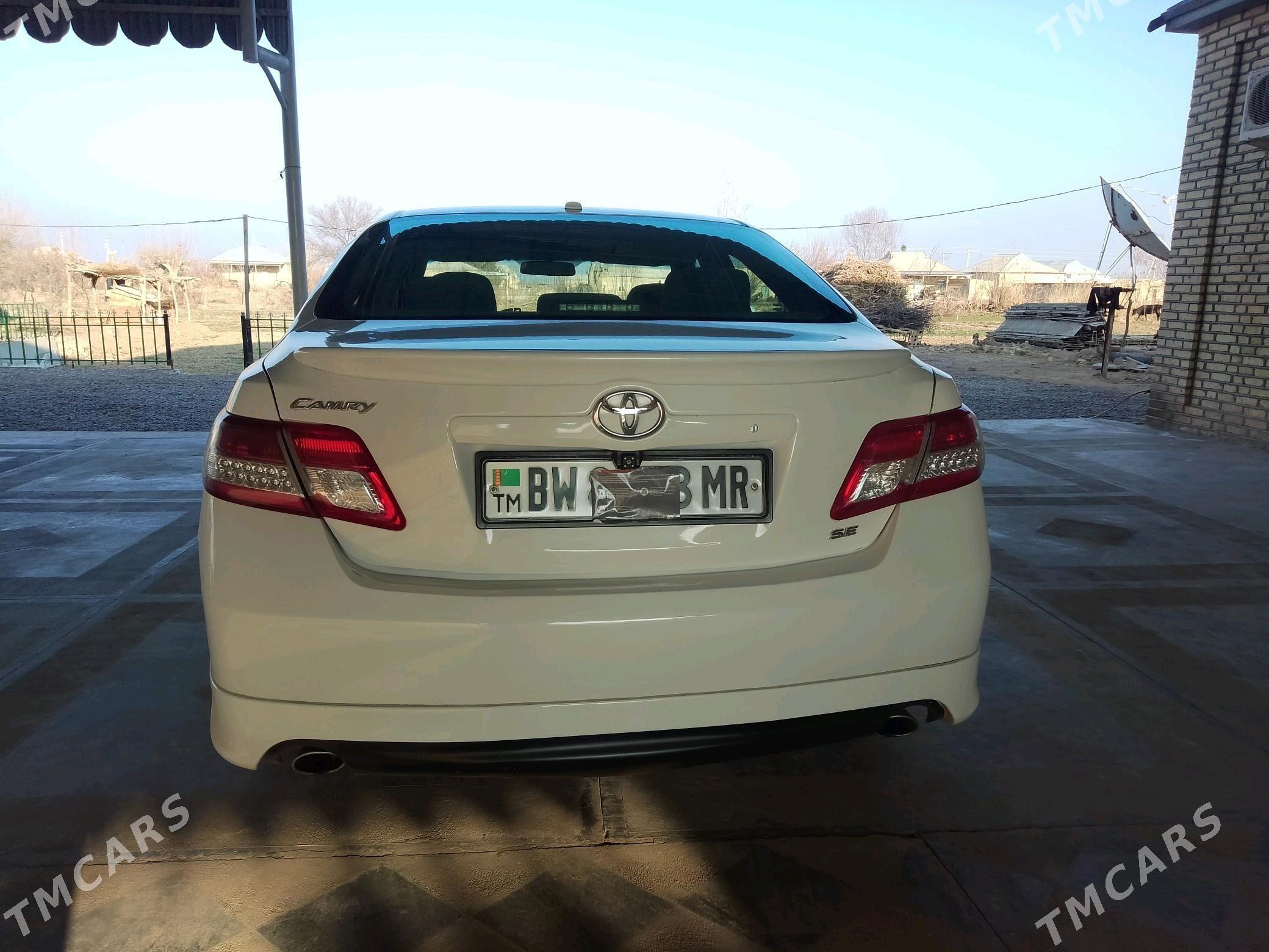 Toyota Camry 2011 - 240 000 TMT - Мары - img 3
