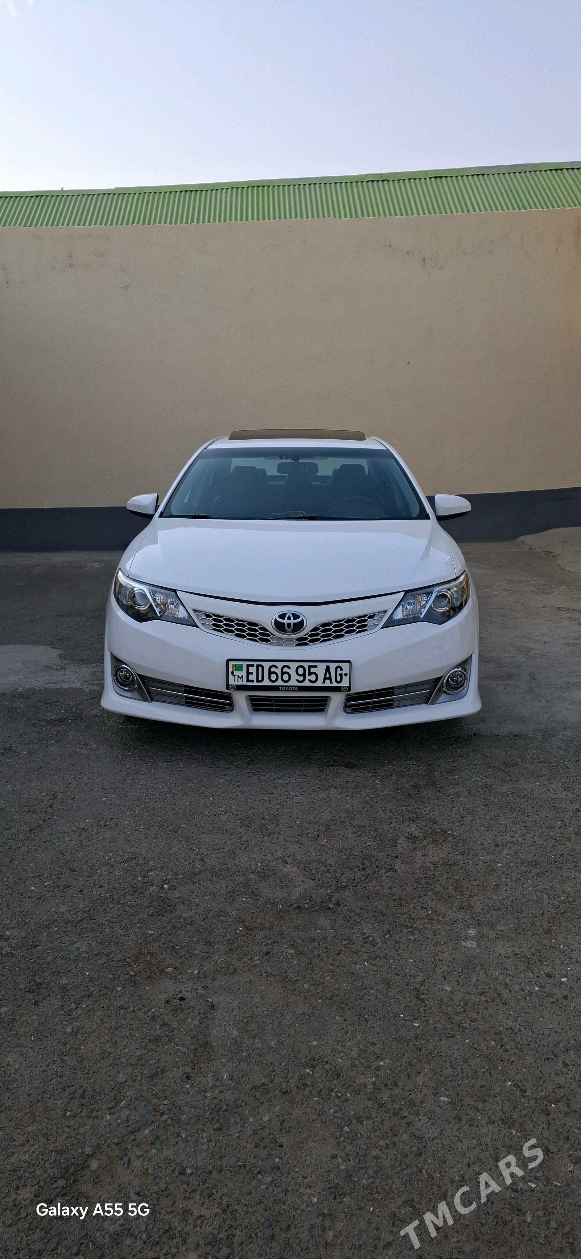 Toyota Camry 2013 - 254 000 TMT - Ашхабад - img 1