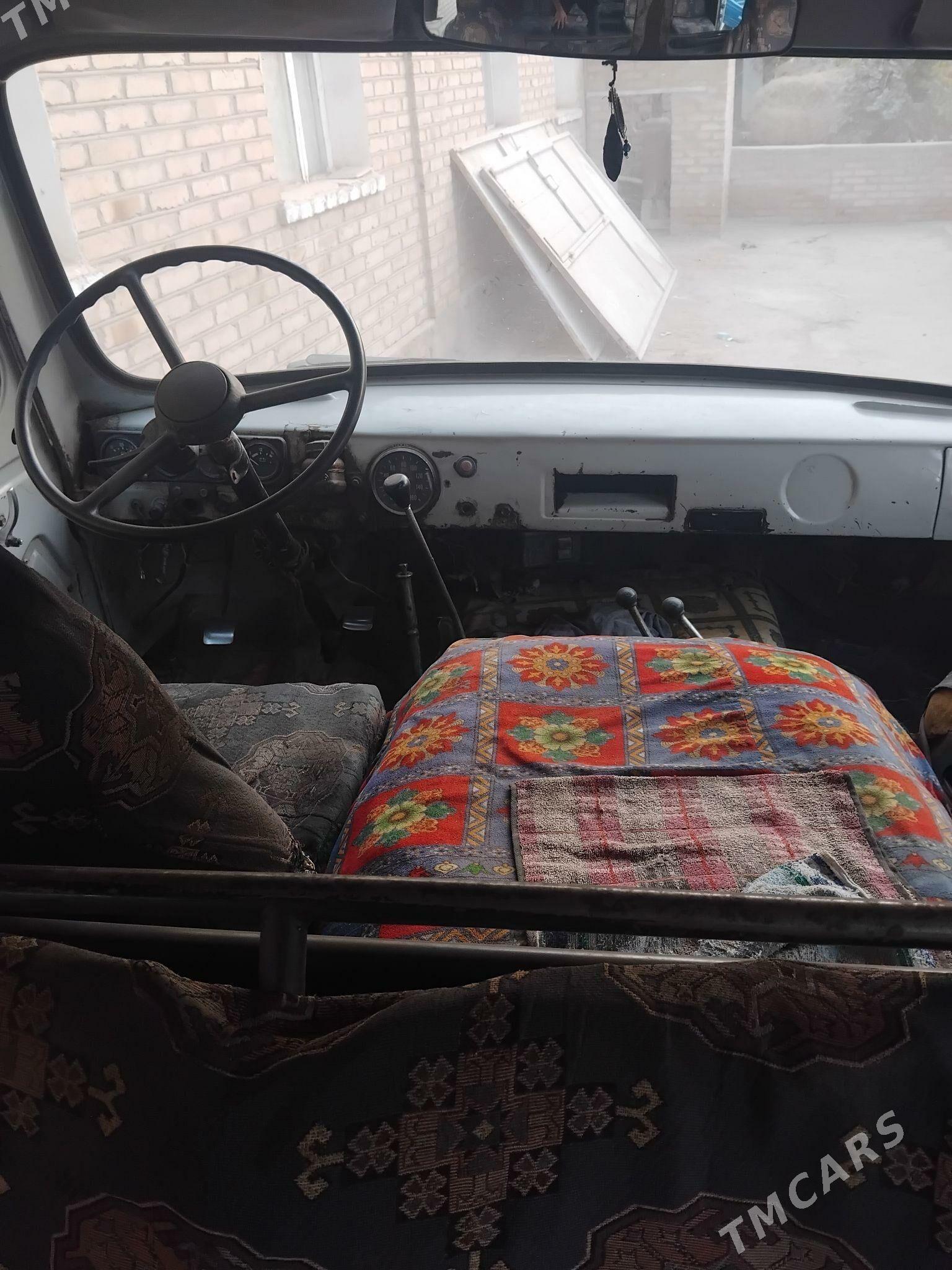 UAZ Profi 2001 - 26 000 TMT - Керки - img 2