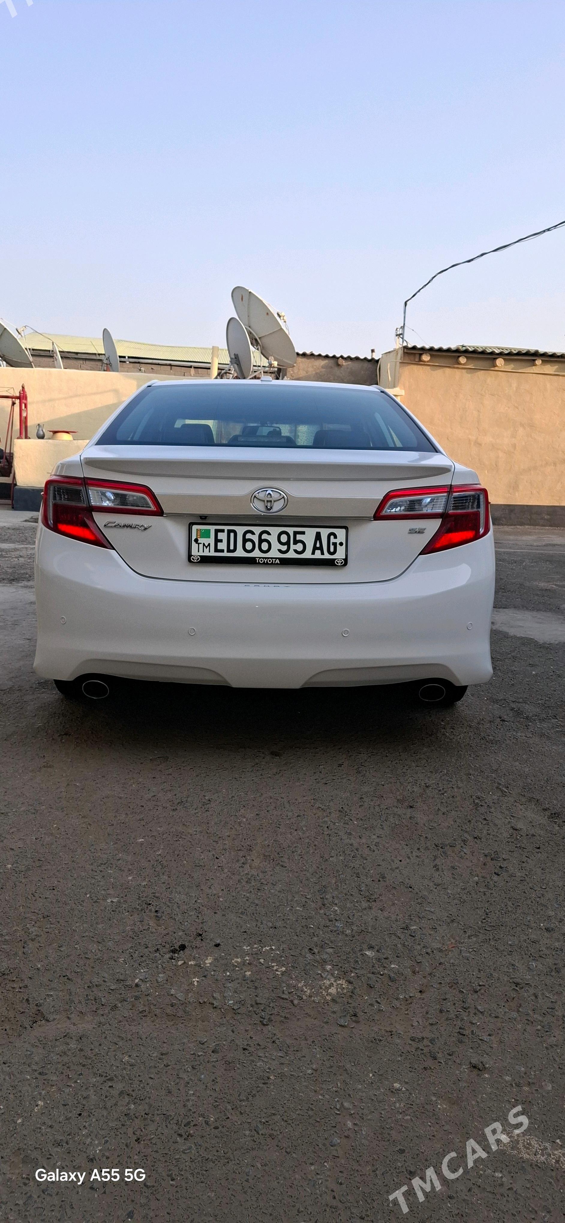 Toyota Camry 2013 - 254 000 TMT - Ашхабад - img 4