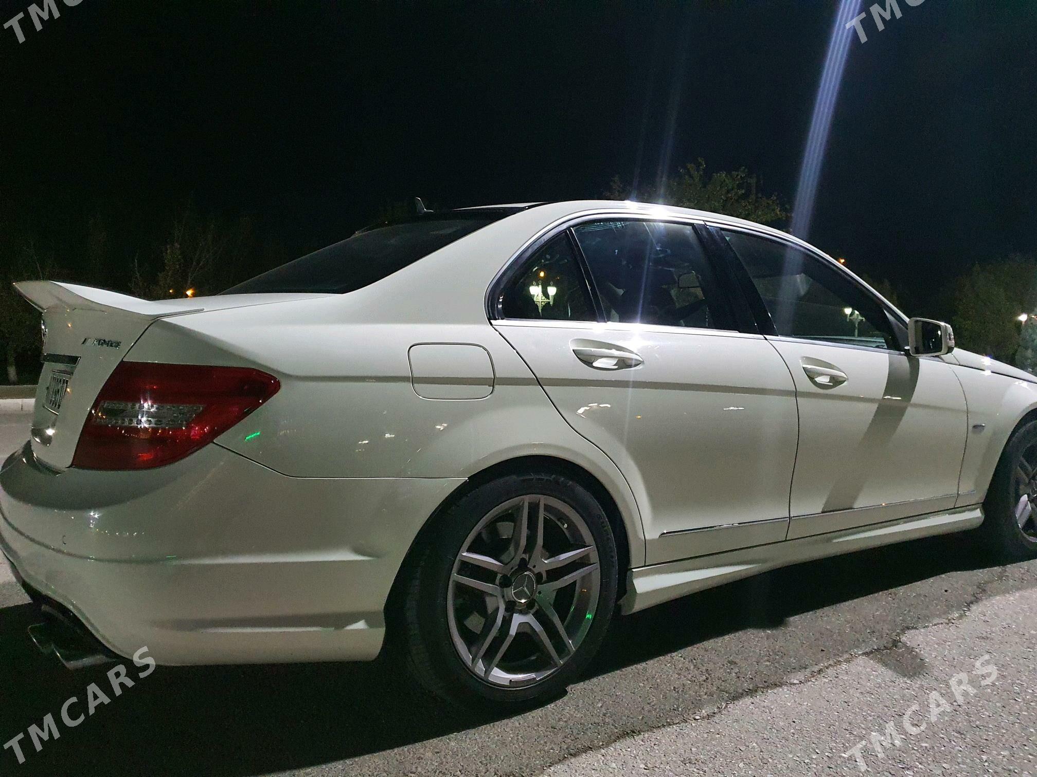 Mercedes-Benz C250 2012 - 200 000 TMT - Дашогуз - img 3