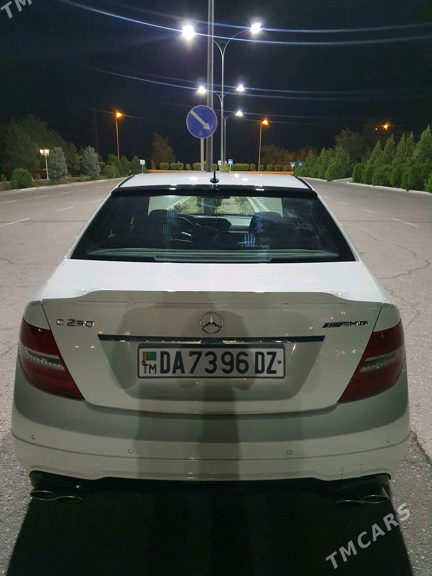 Mercedes-Benz C250 2012 - 200 000 TMT - Дашогуз - img 5