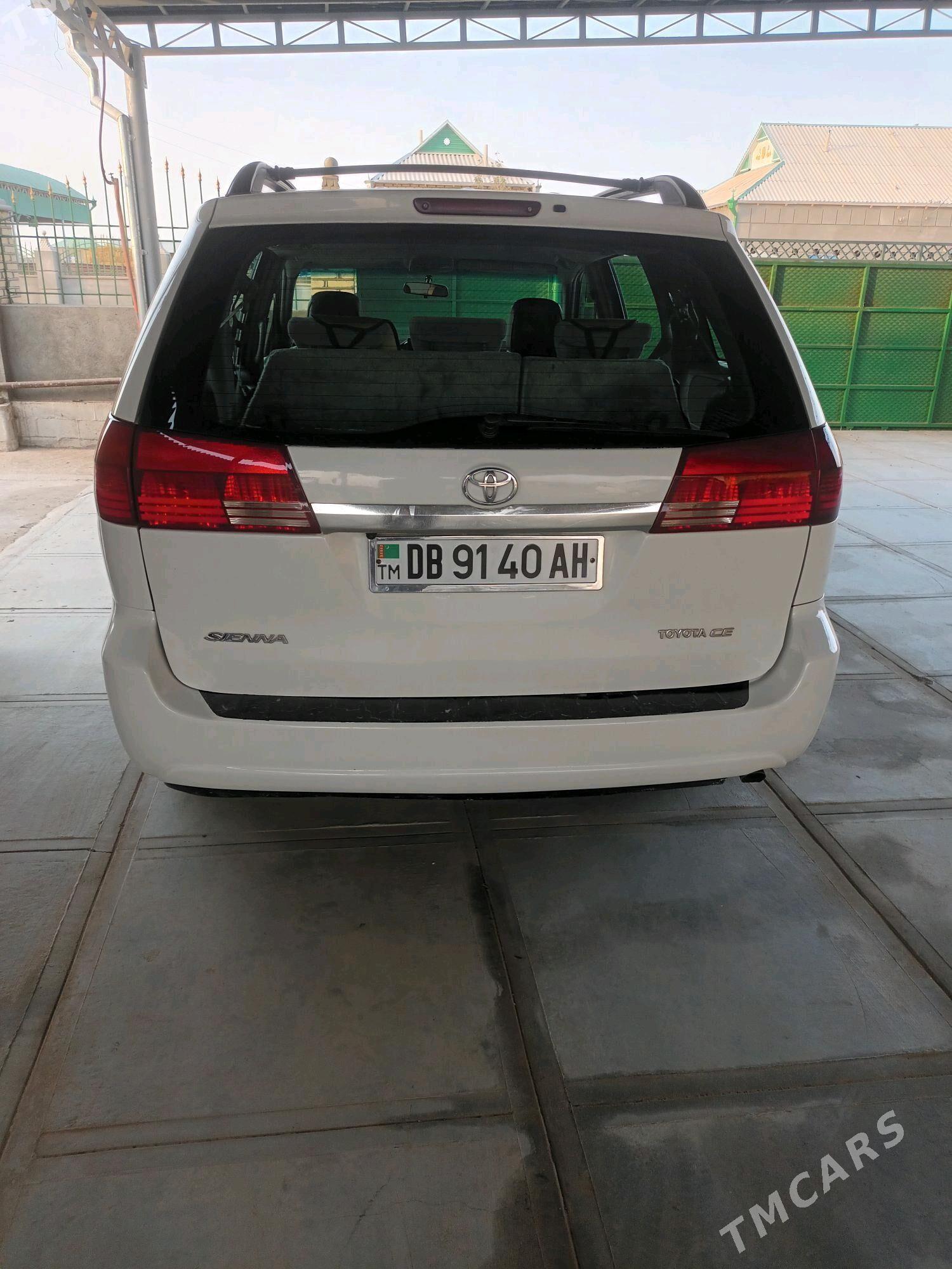 Toyota Sienna 2005 - 220 000 TMT - Babadaýhan - img 4