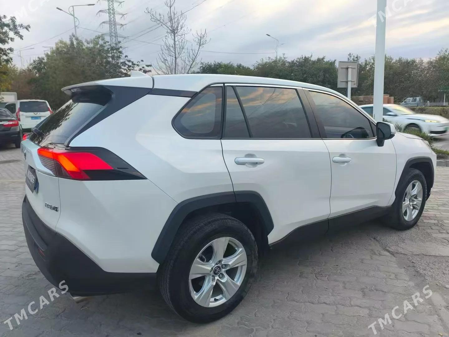 Toyota RAV4 2023 - 330 000 TMT - Ашхабад - img 4