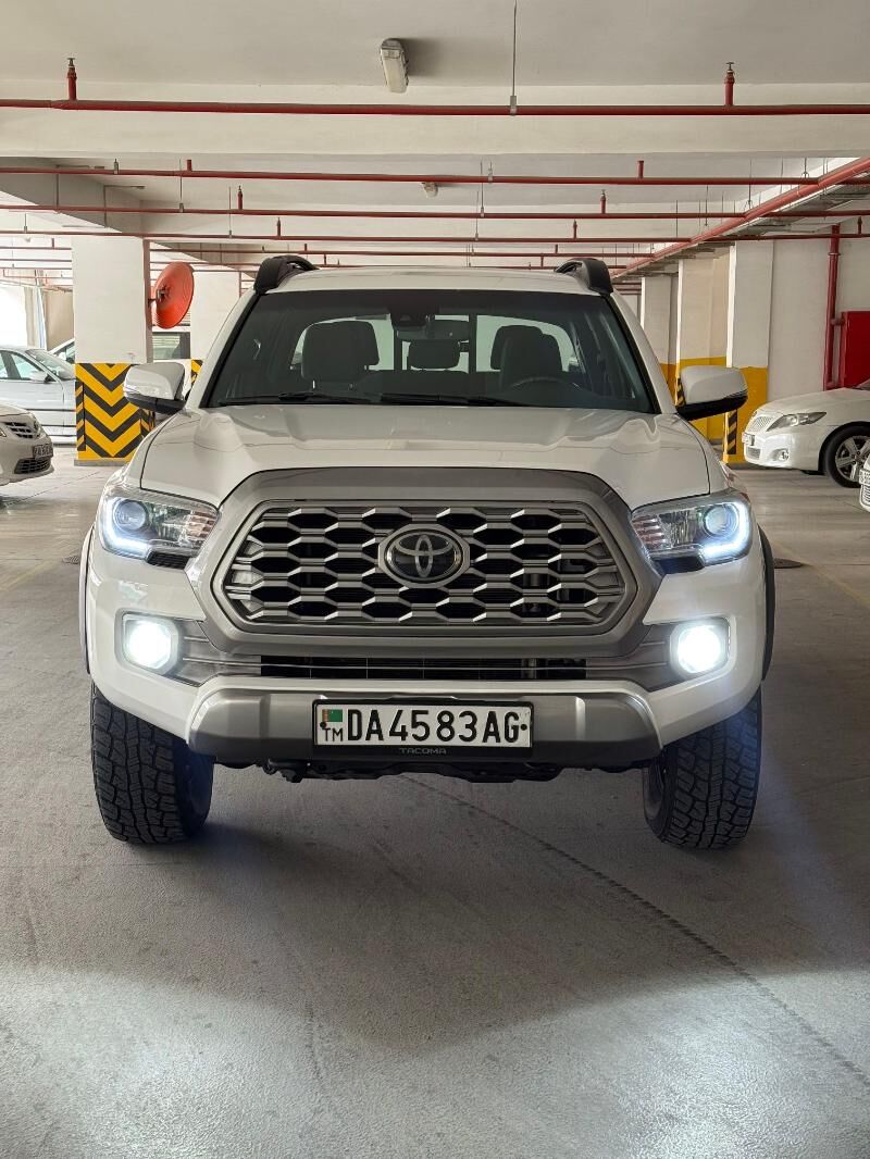 Toyota Tacoma 2019 - 390 000 TMT - Aşgabat - img 2