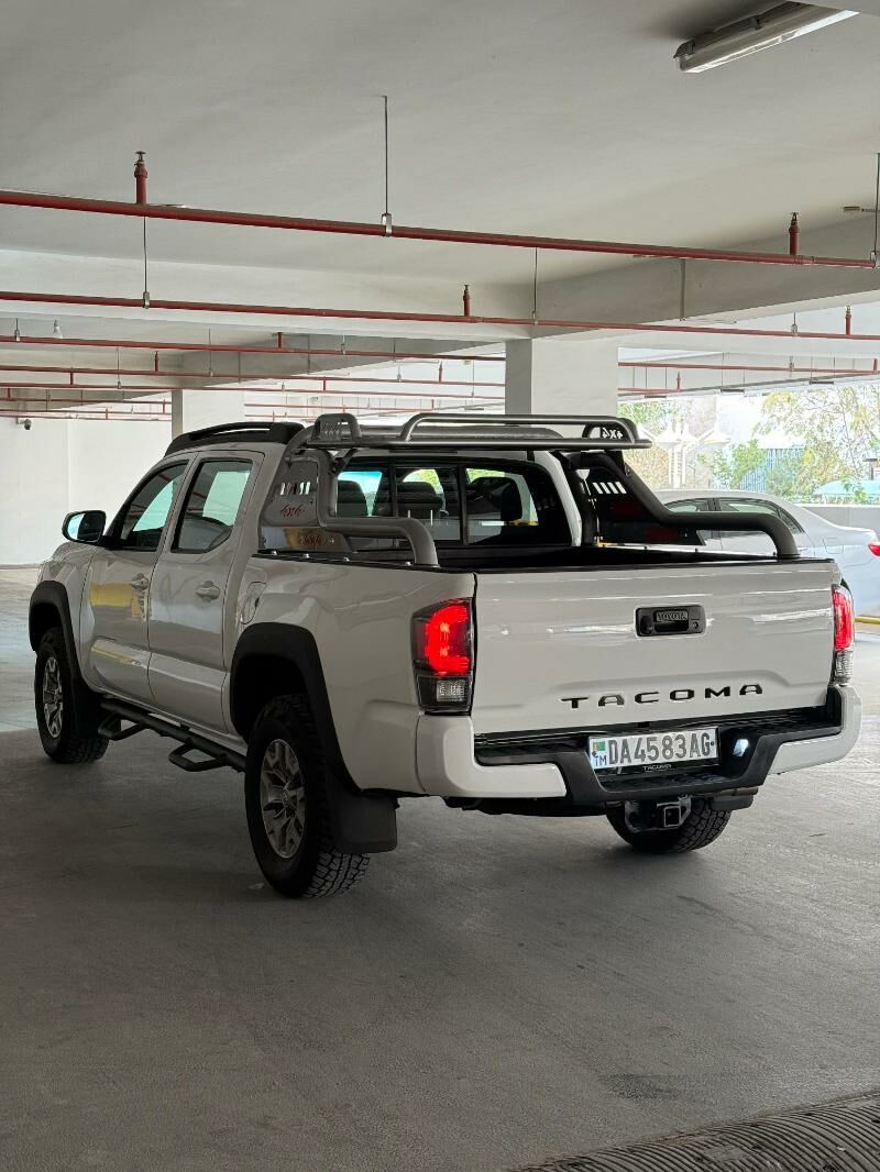 Toyota Tacoma 2019 - 390 000 TMT - Aşgabat - img 9