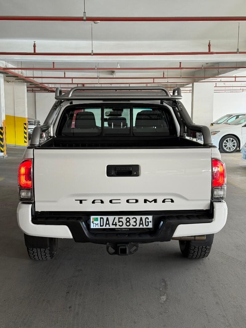 Toyota Tacoma 2019 - 390 000 TMT - Aşgabat - img 7