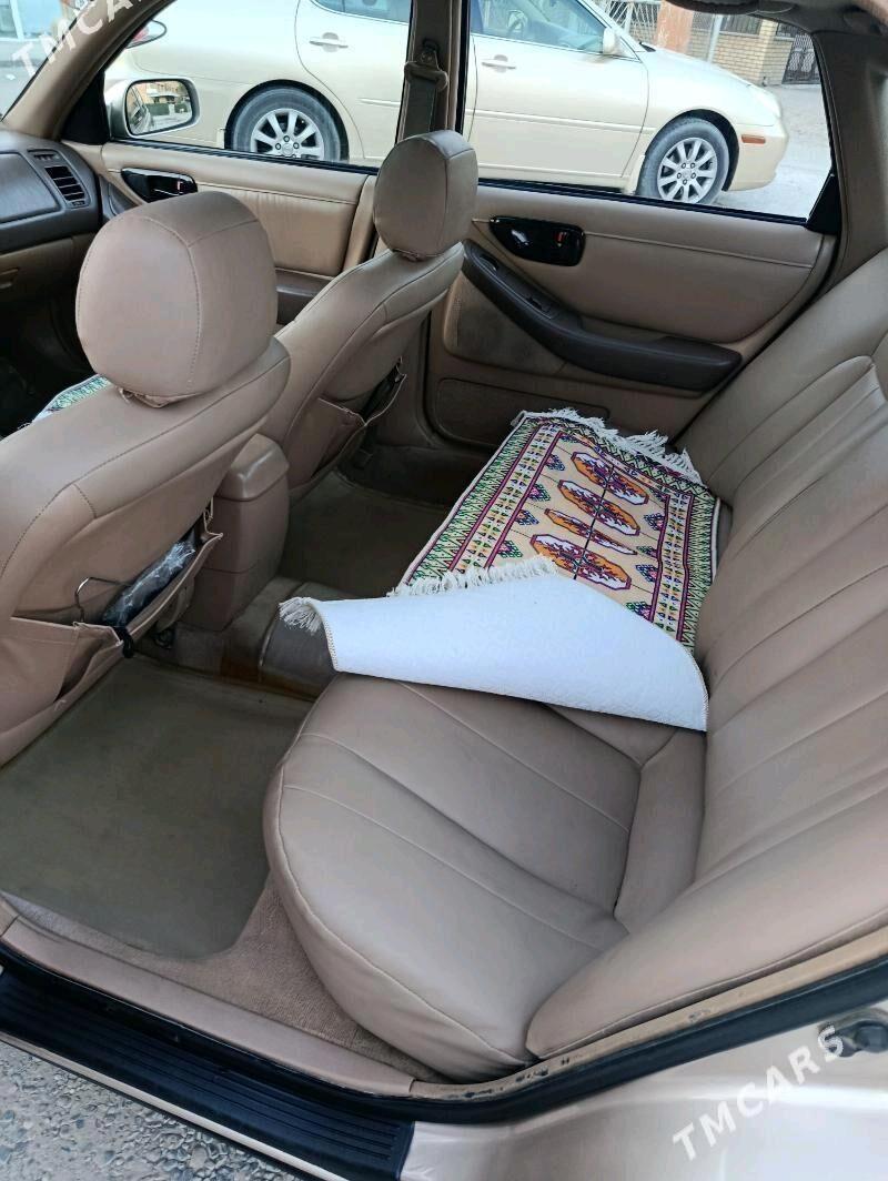 Toyota Avalon 1996 - 140 000 TMT - Мары - img 1
