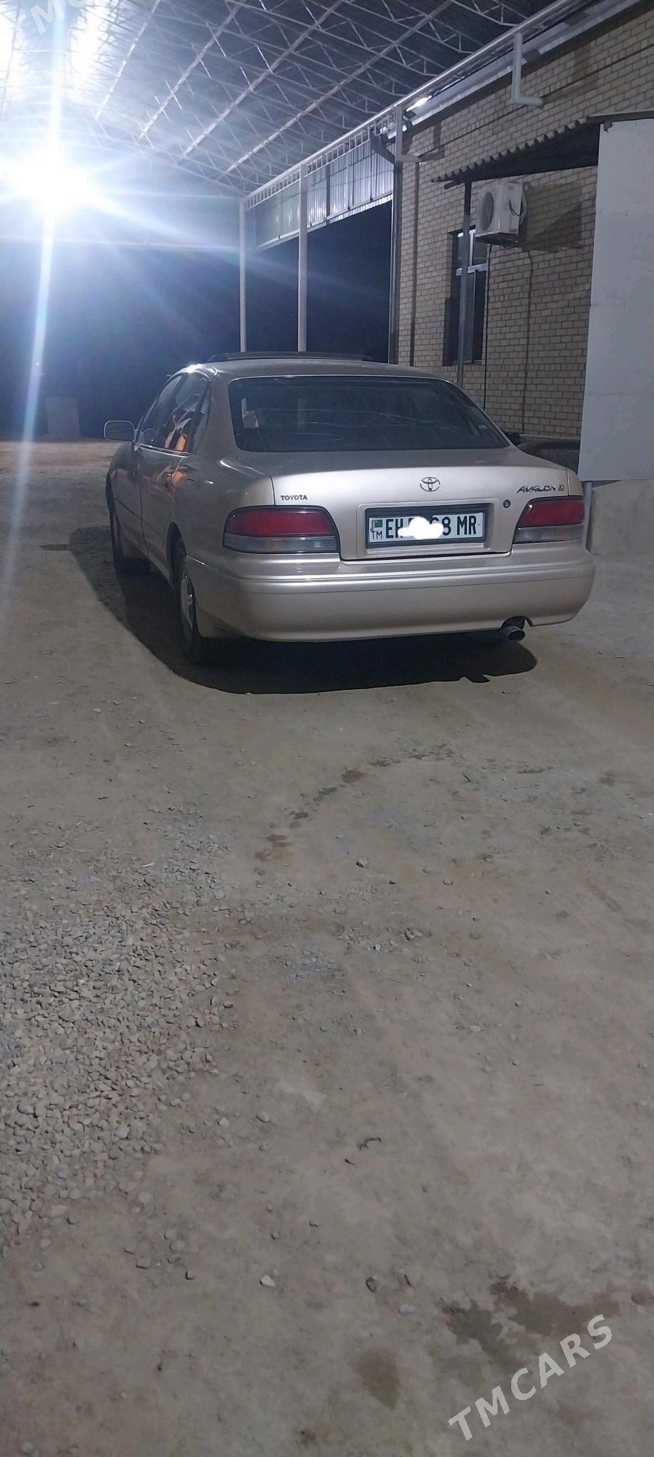Toyota Avalon 1996 - 140 000 TMT - Мары - img 3