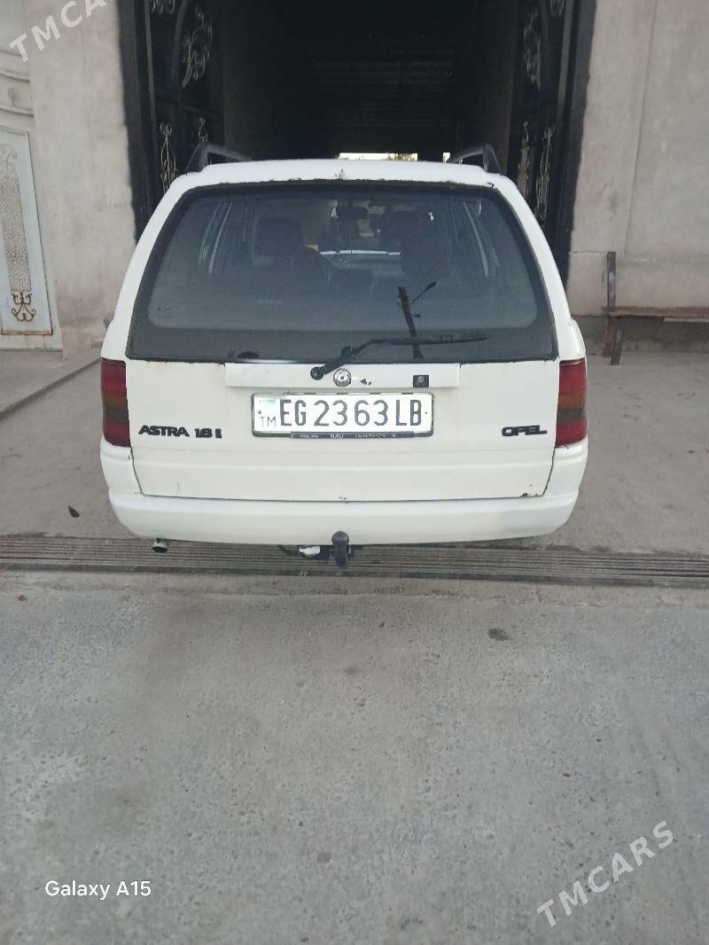 Opel Astra 1993 - 26 000 TMT - Чарджоу - img 3