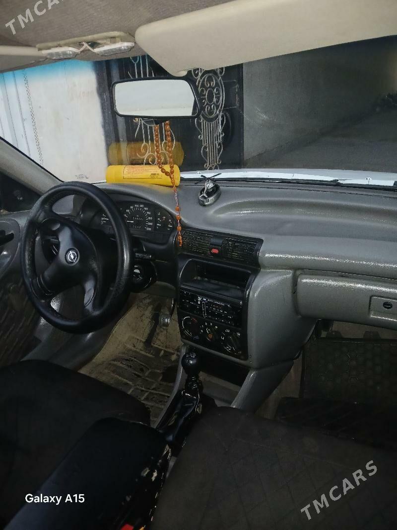 Opel Astra 1993 - 26 000 TMT - Чарджоу - img 2