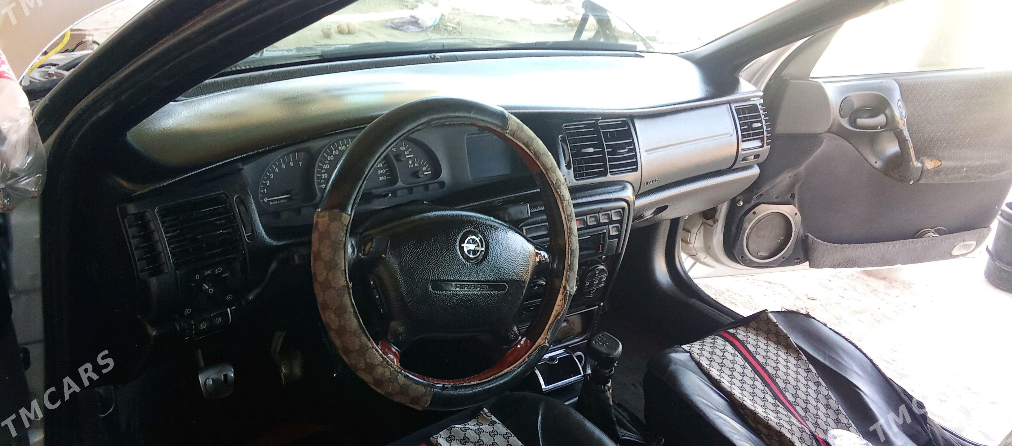 Opel Vectra 1998 - 40 000 TMT - Murgap - img 1