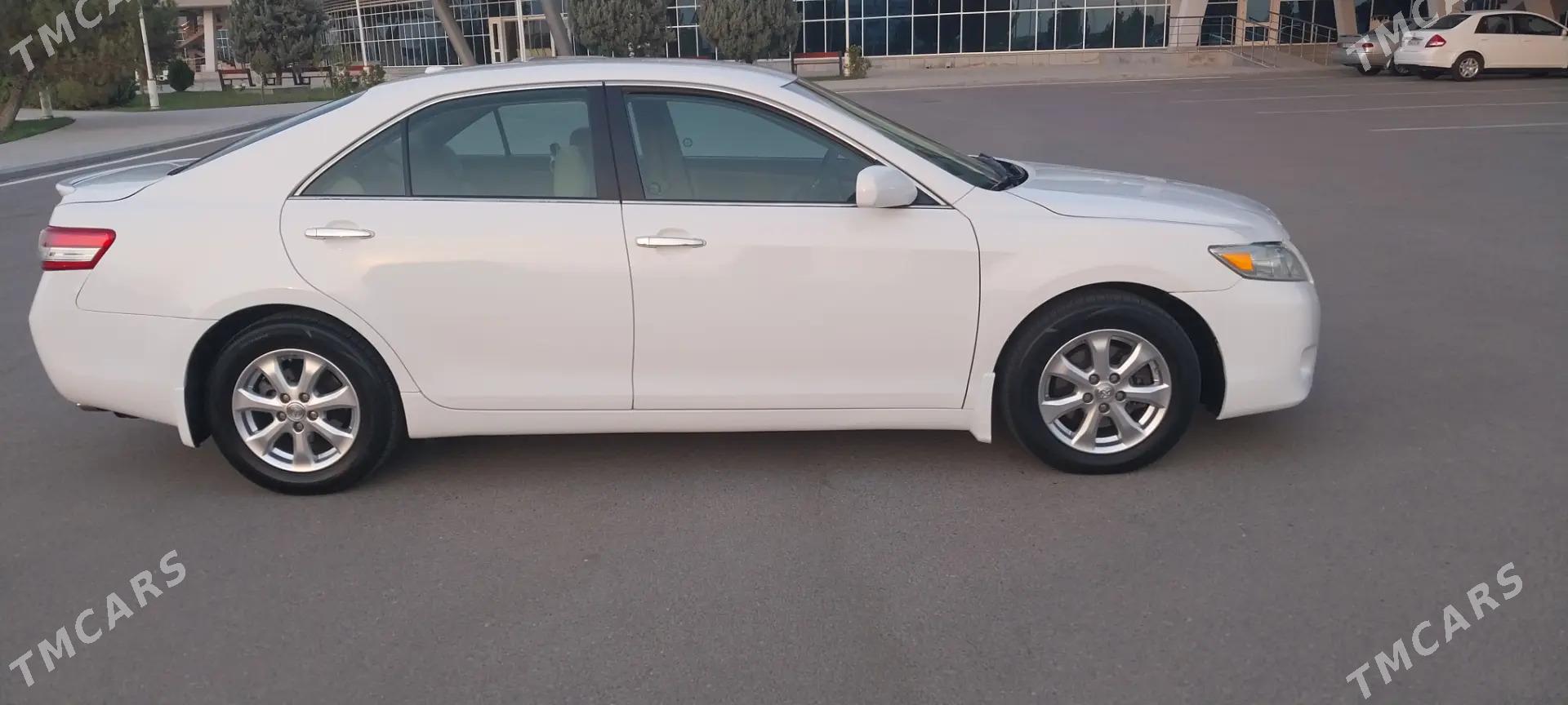 Toyota Camry 2010 - 200 000 TMT - Гёкдепе - img 3