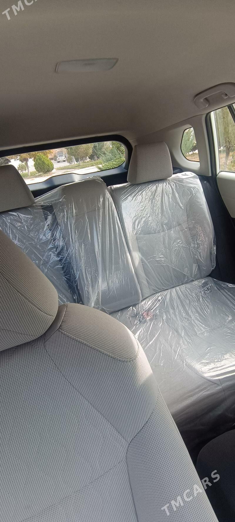 Toyota Highlander 2022 - 330 000 TMT - Мары - img 5