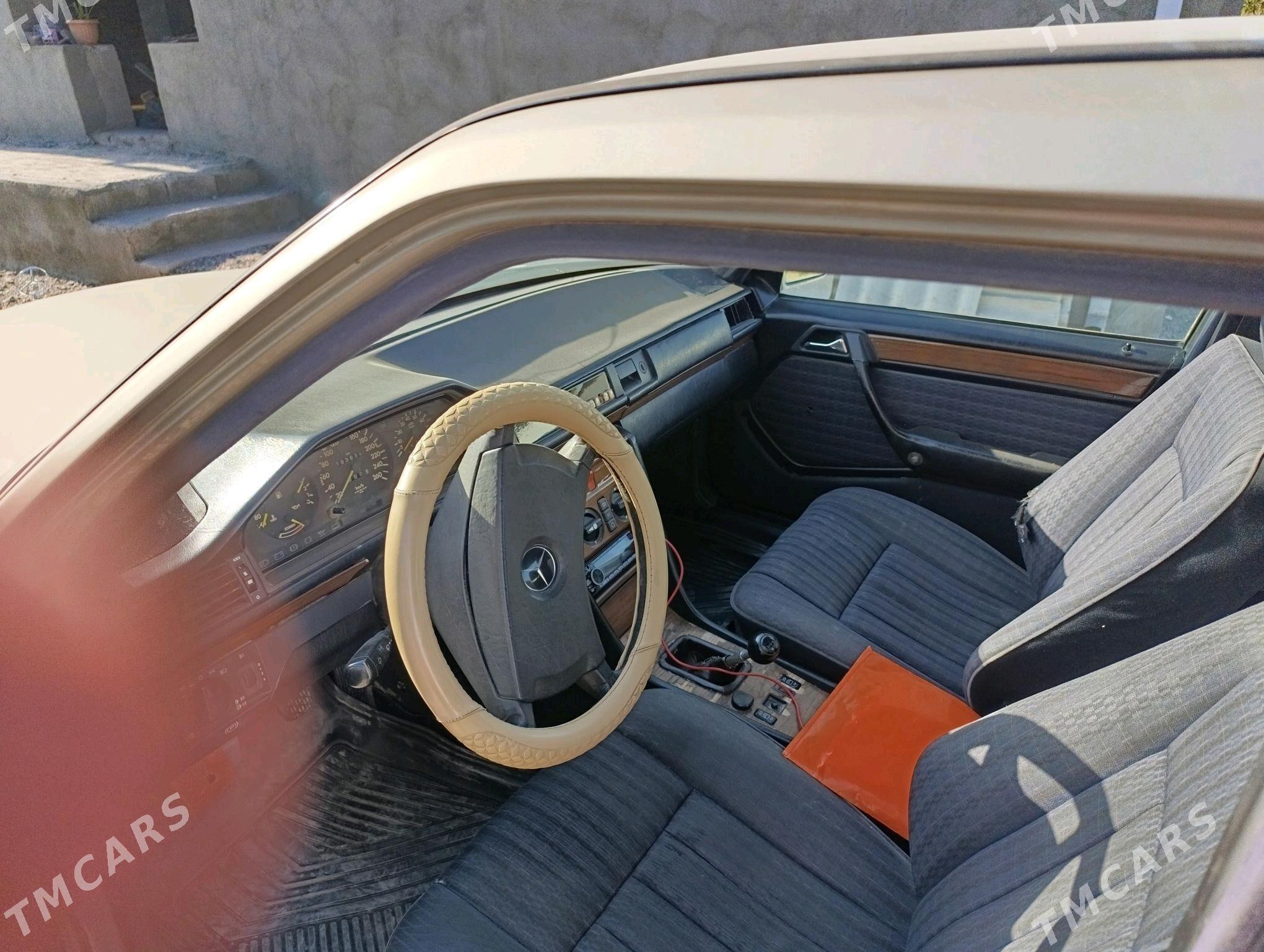 Mercedes-Benz 230E 1991 - 50 000 TMT - Мургап - img 5