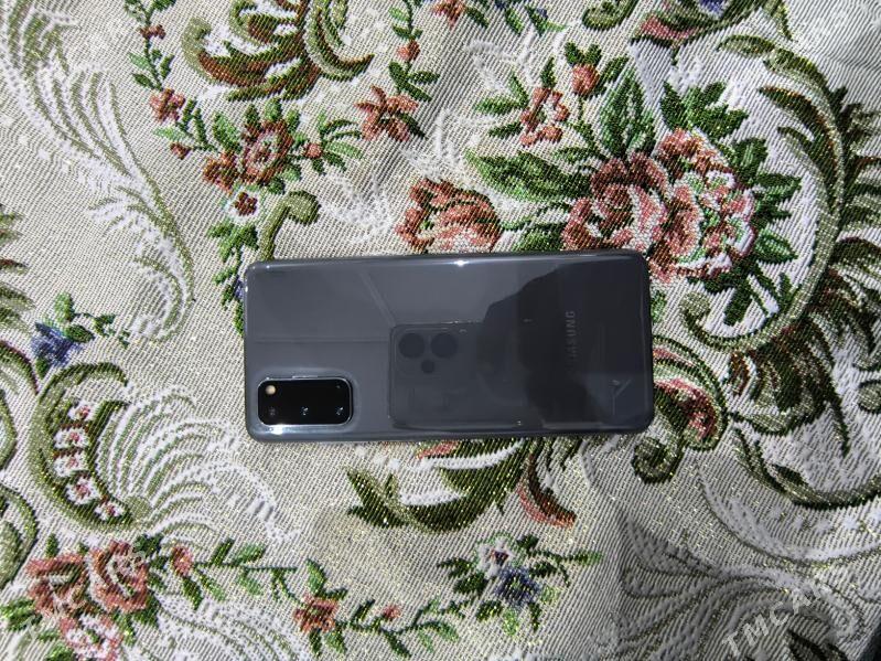 Samsung s20 - Mary - img 2