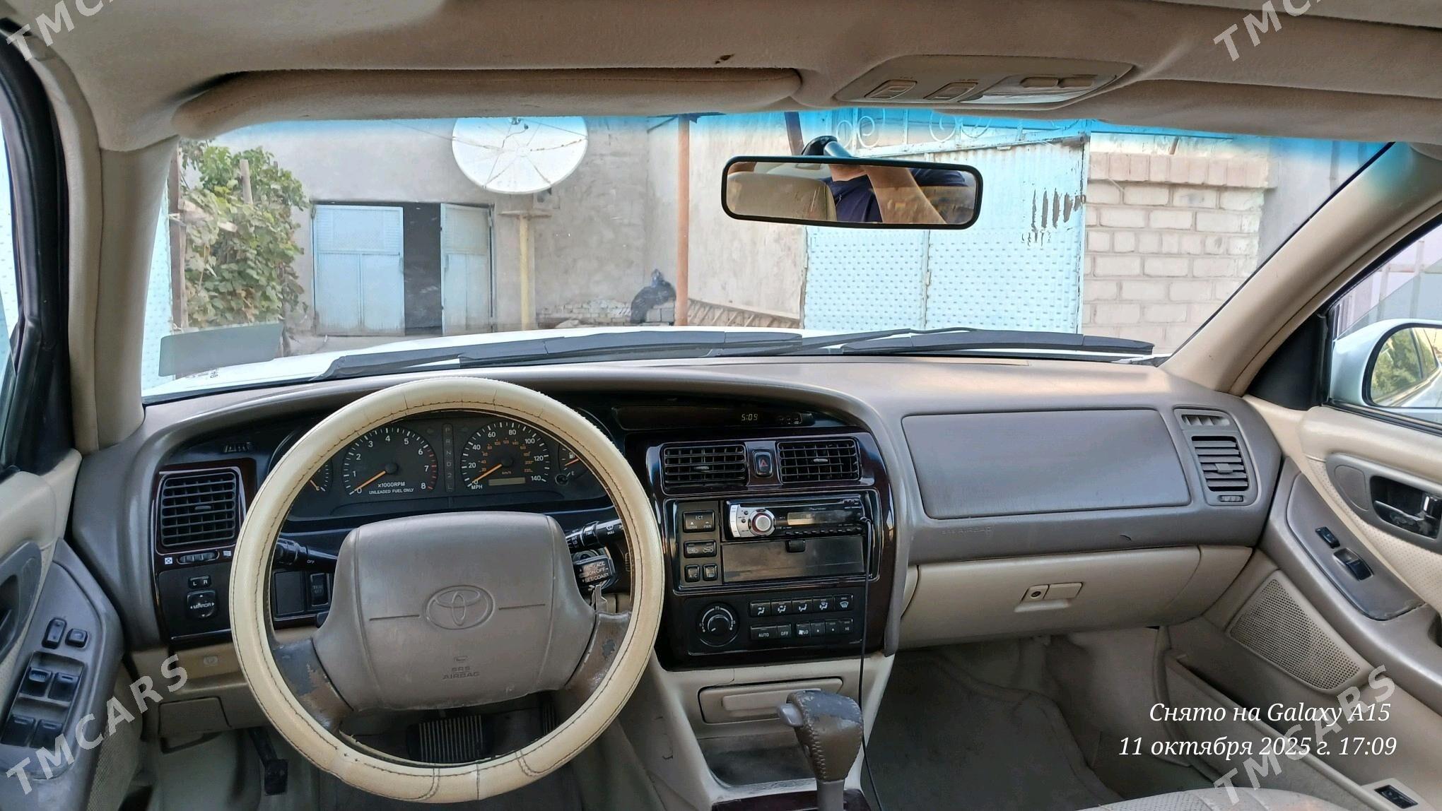 Toyota Avalon 1998 - 120 000 TMT - Daşoguz - img 3