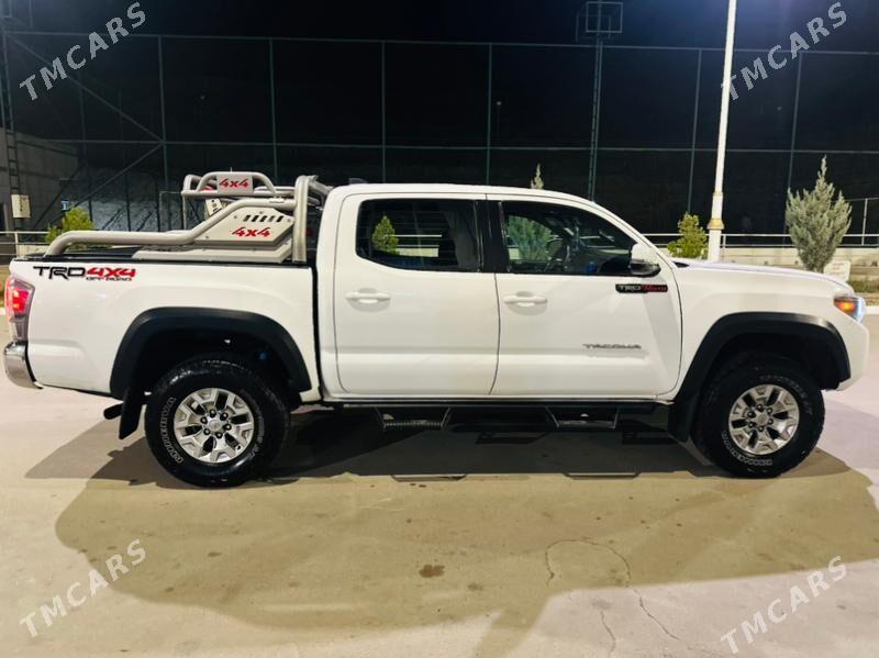 Toyota Tacoma 2020 - 420 000 TMT - Туркменбаши - img 6
