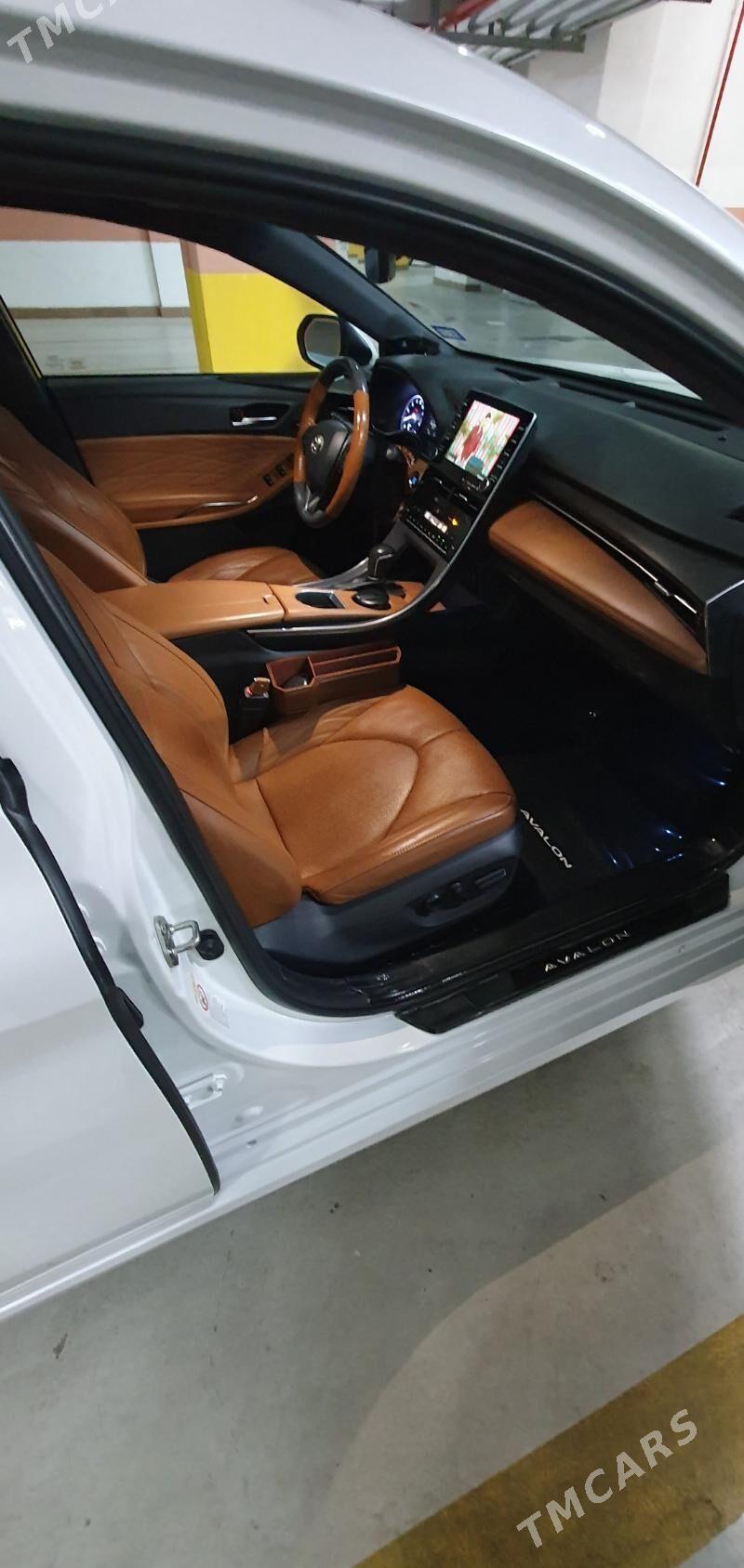 Toyota Avalon 2019 - 520 000 TMT - Олимпийский городок - img 3