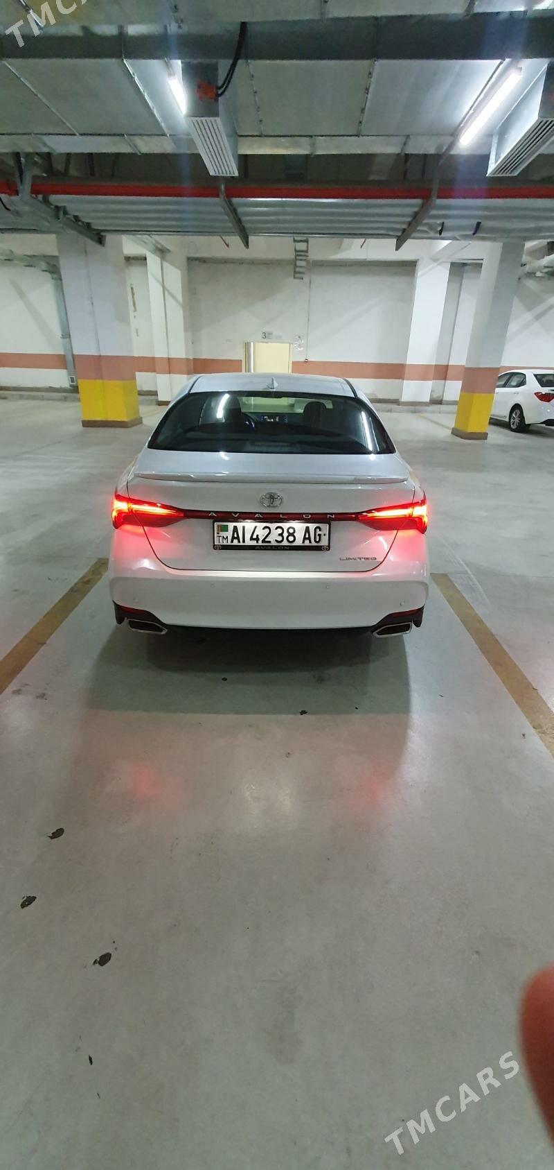 Toyota Avalon 2019 - 520 000 TMT - Олимпийский городок - img 7