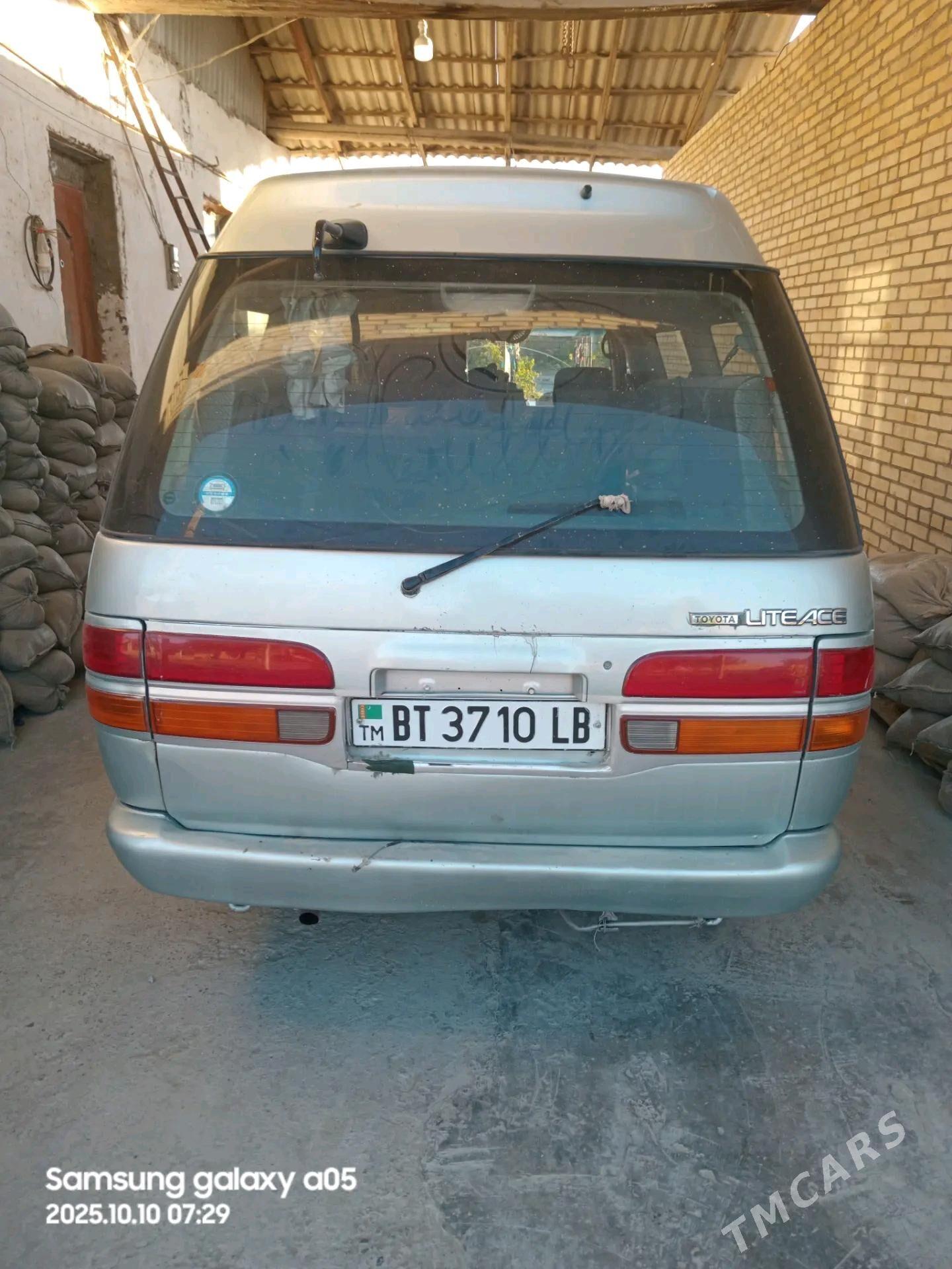 Toyota Lite ace 1993 - 50 000 TMT - Дянев - img 1