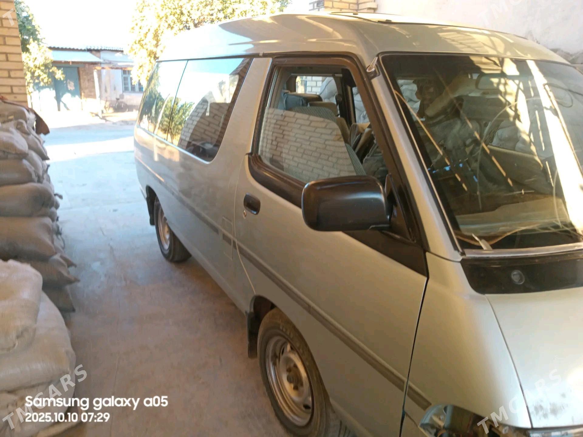 Toyota Lite ace 1993 - 50 000 TMT - Дянев - img 3