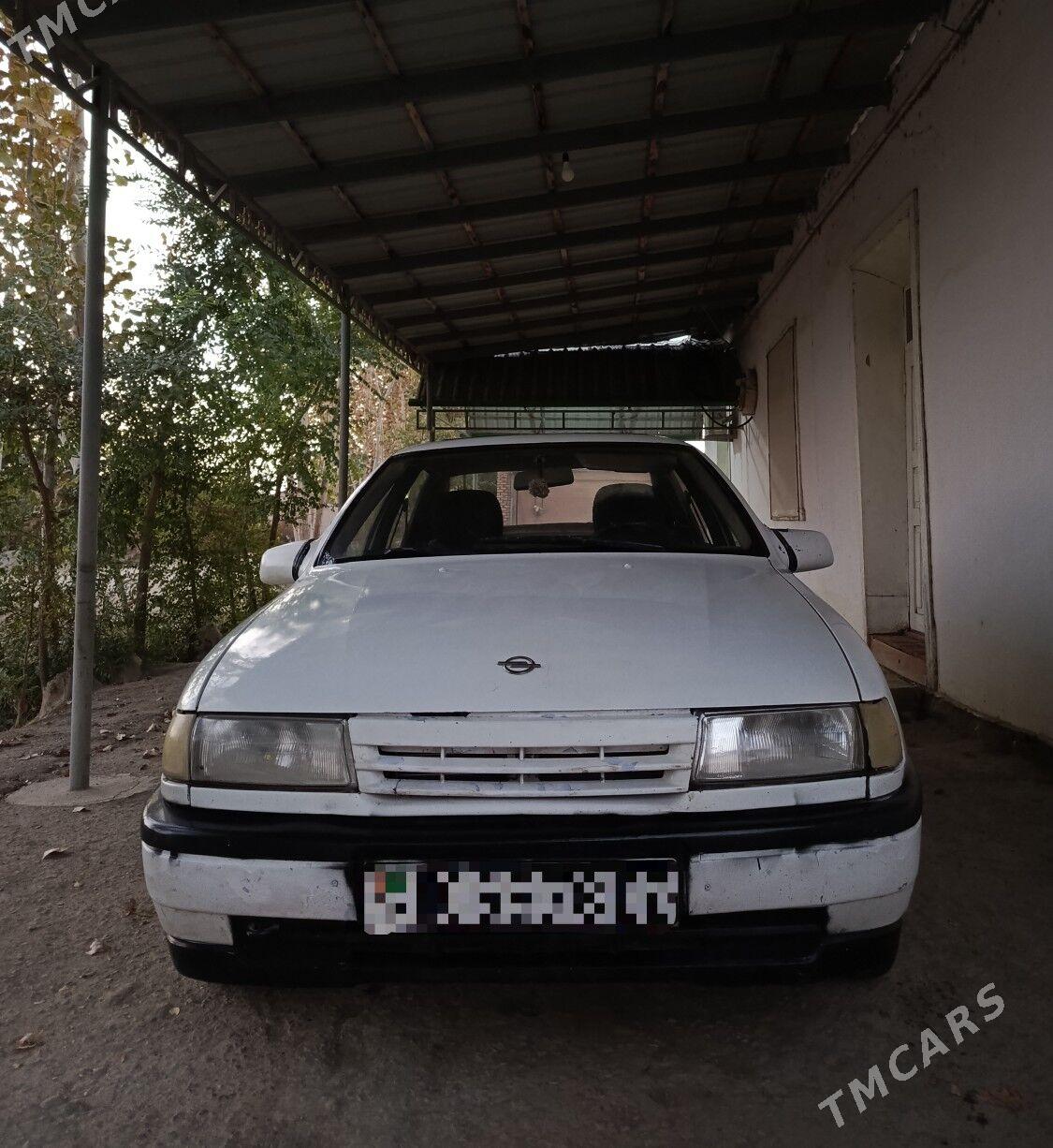 Opel Vectra 1992 - 35 000 TMT - Гурбансолтан Едже - img 5