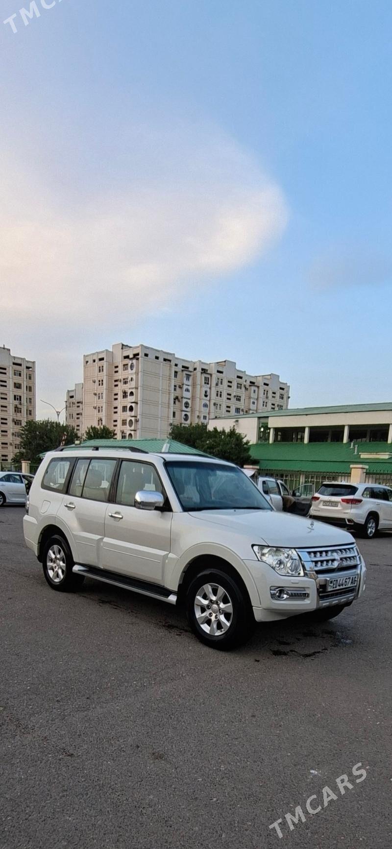 Mitsubishi Pajero 2014 - 370 000 TMT - Нефтегаз (ул. Андалиб-Юбилейная) - img 4