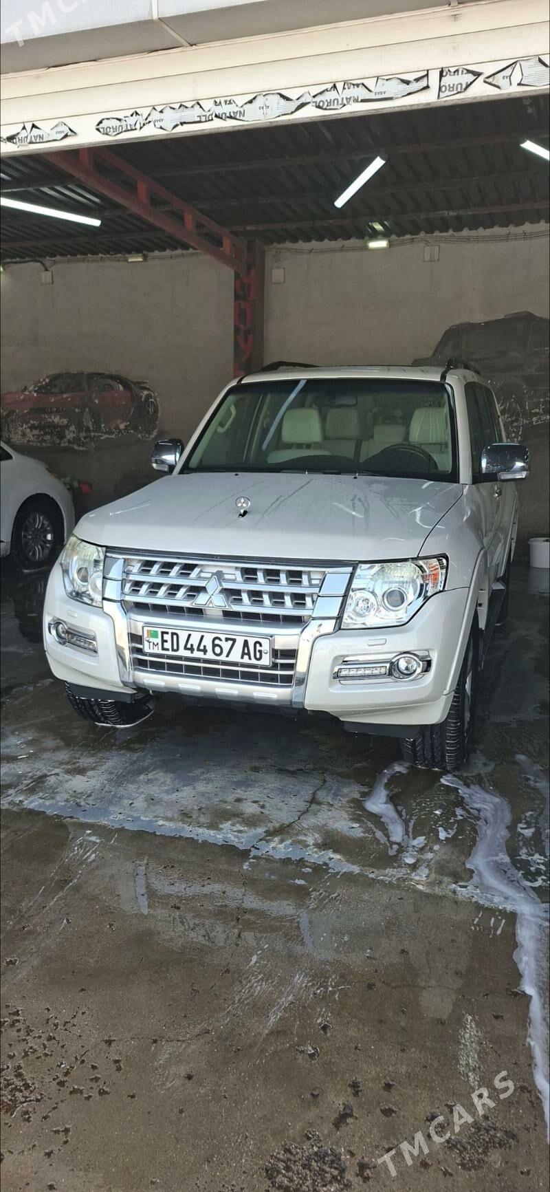 Mitsubishi Pajero 2014 - 370 000 TMT - Нефтегаз (ул. Андалиб-Юбилейная) - img 1