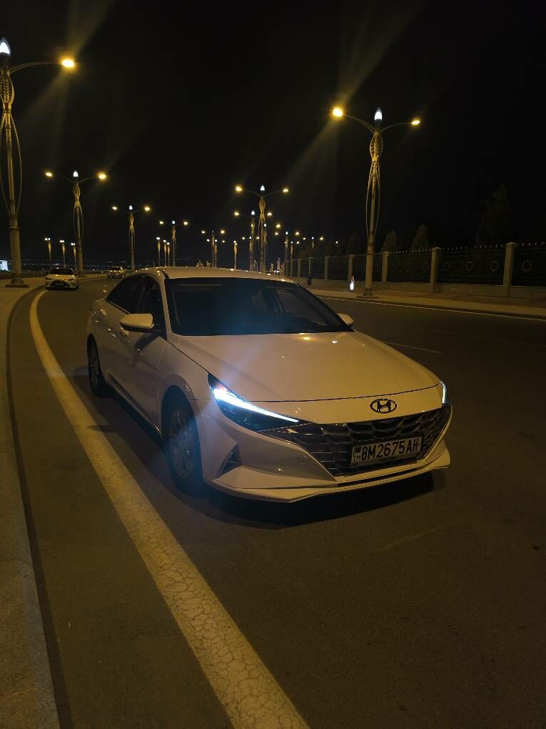 Hyundai Elantra 2022 - 250 000 TMT - Aşgabat - img 5