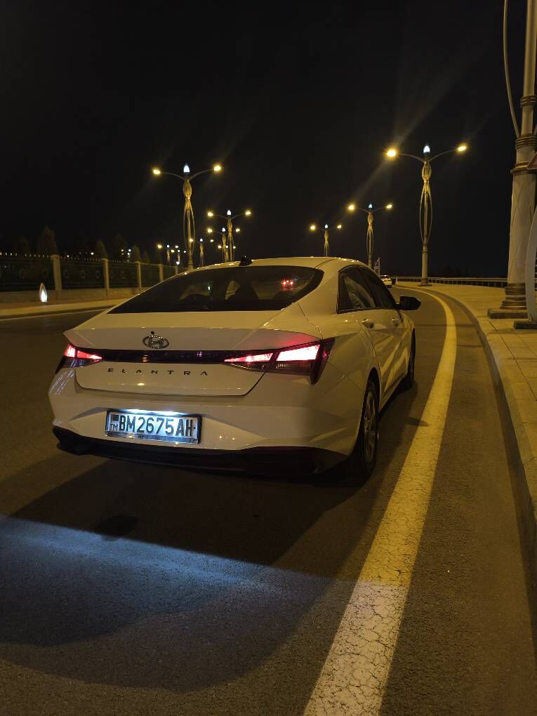 Hyundai Elantra 2022 - 250 000 TMT - Aşgabat - img 7