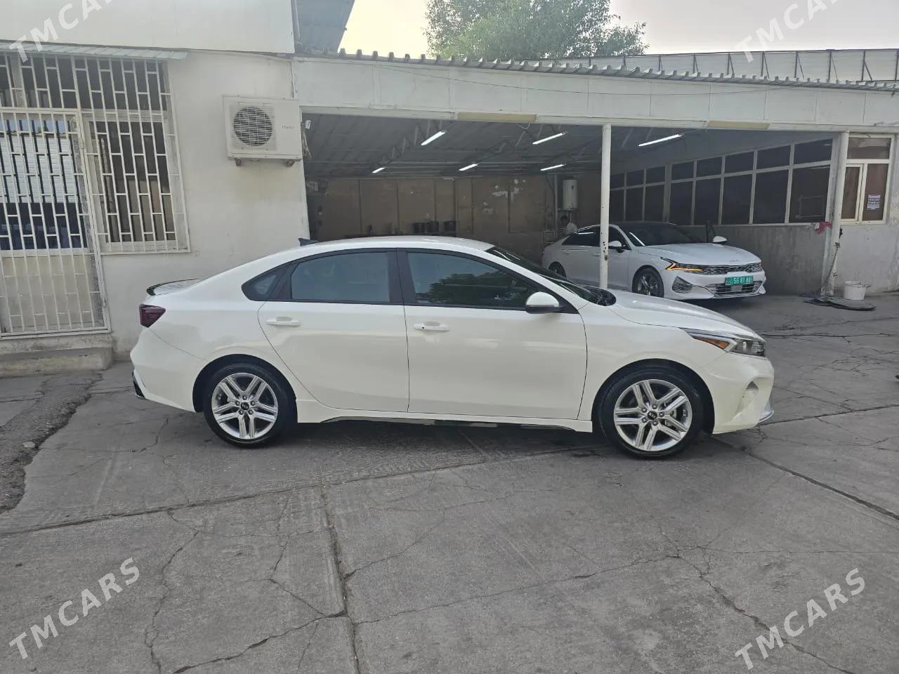 Kia Forte 2021 - 256 000 TMT - Büzmeýin - img 2