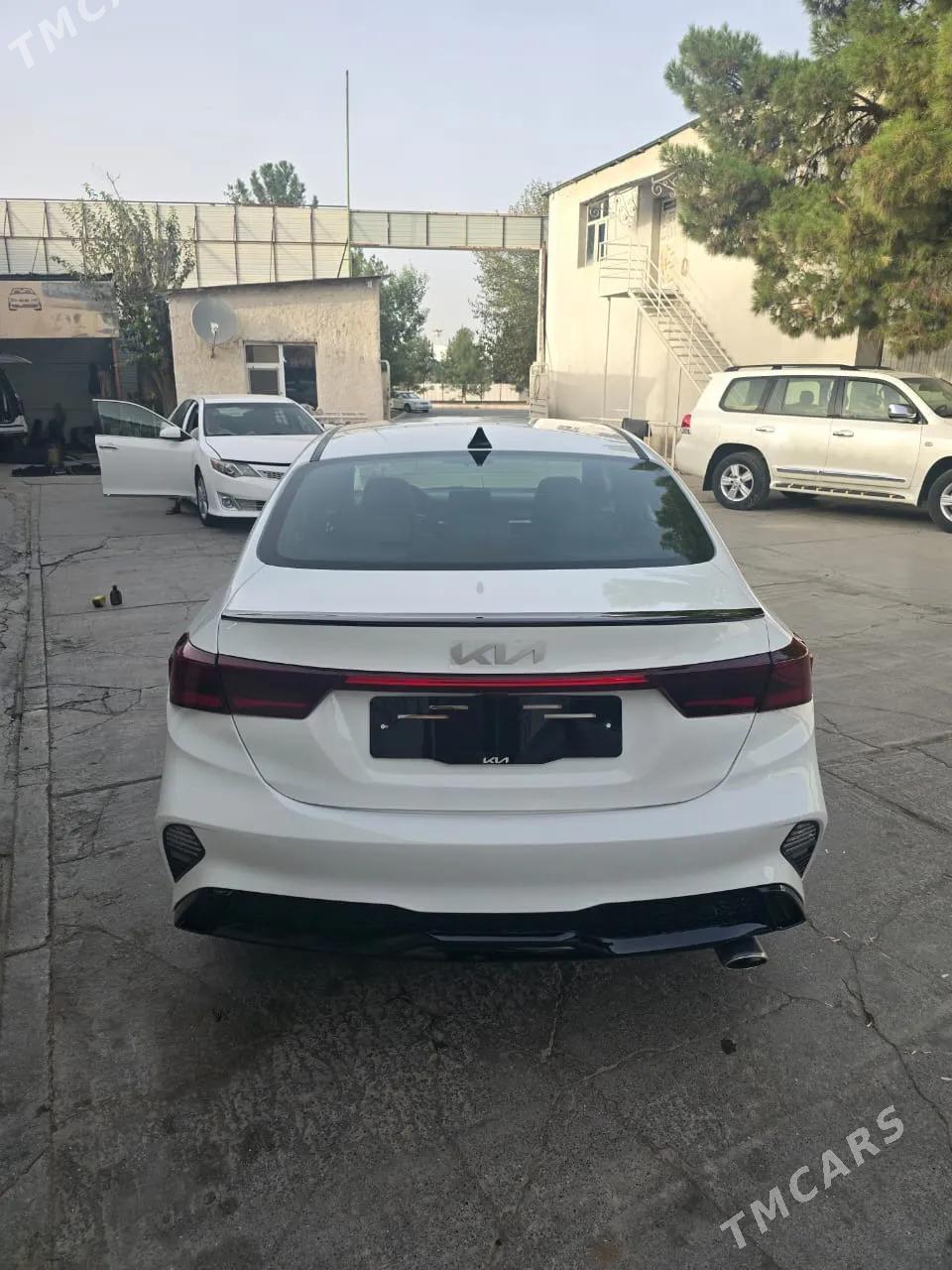 Kia Forte 2021 - 256 000 TMT - Büzmeýin - img 9