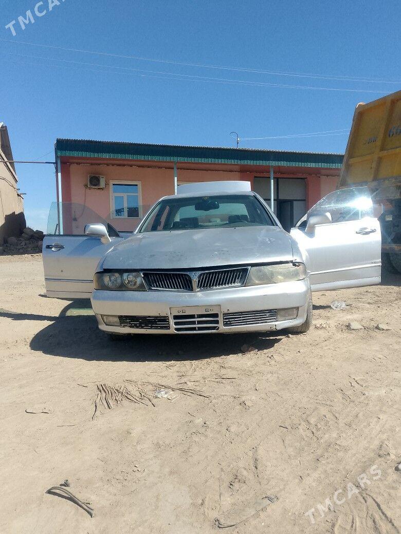 Mitsubishi Diamante 1996 - 25 000 TMT - Чарджоу - img 1
