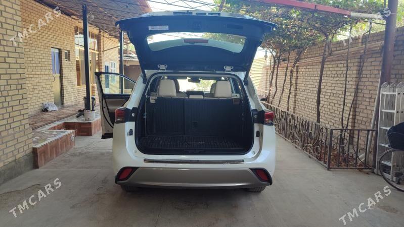 Toyota Highlander 2020 - 640 000 TMT - Baýramaly - img 1