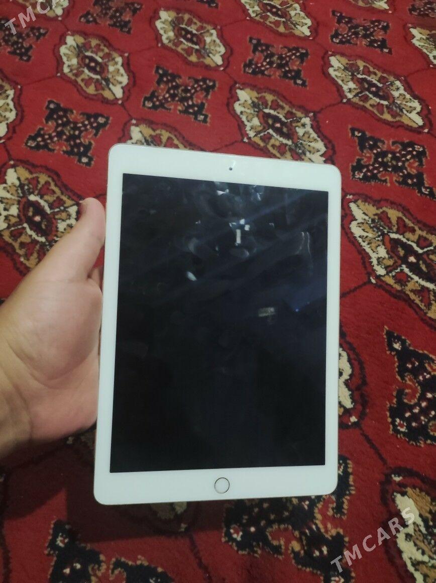 iPad 2 - Mary - img 1