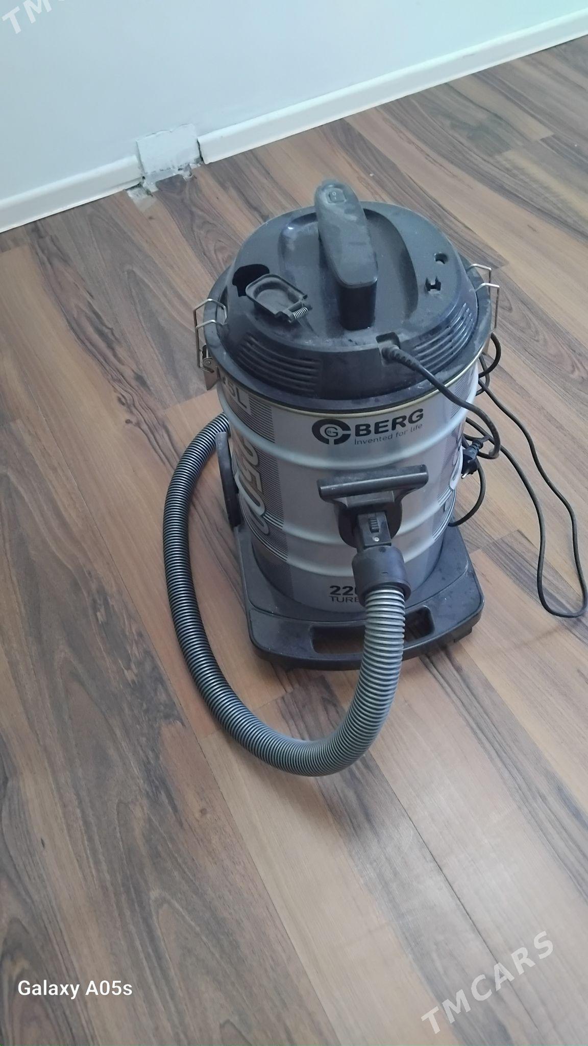 Berg pelisos - Бузмеин - img 1