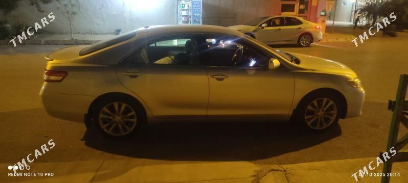 Toyota Camry 2010 - 190 000 TMT - 11 мкр - img 2
