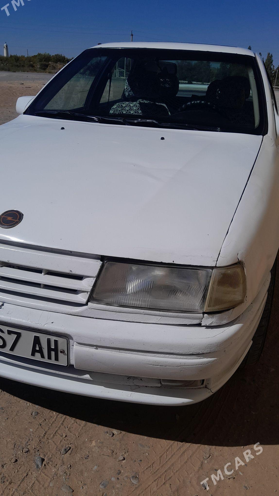 Opel Vectra 1992 - 32 000 TMT - Бабадайхан - img 1