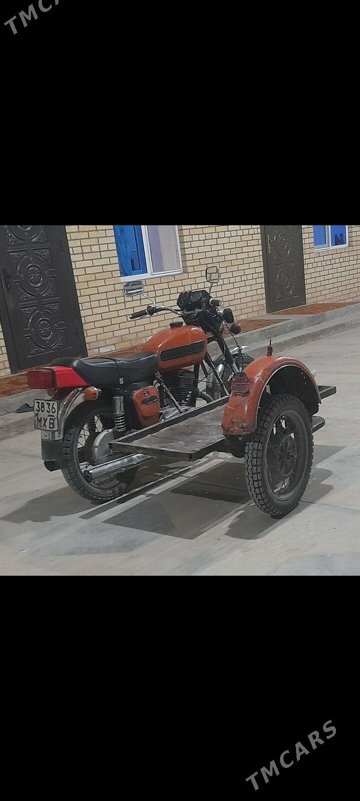 Iž Planeta 4 2000 - 15 000 TMT - Murgap - img 2