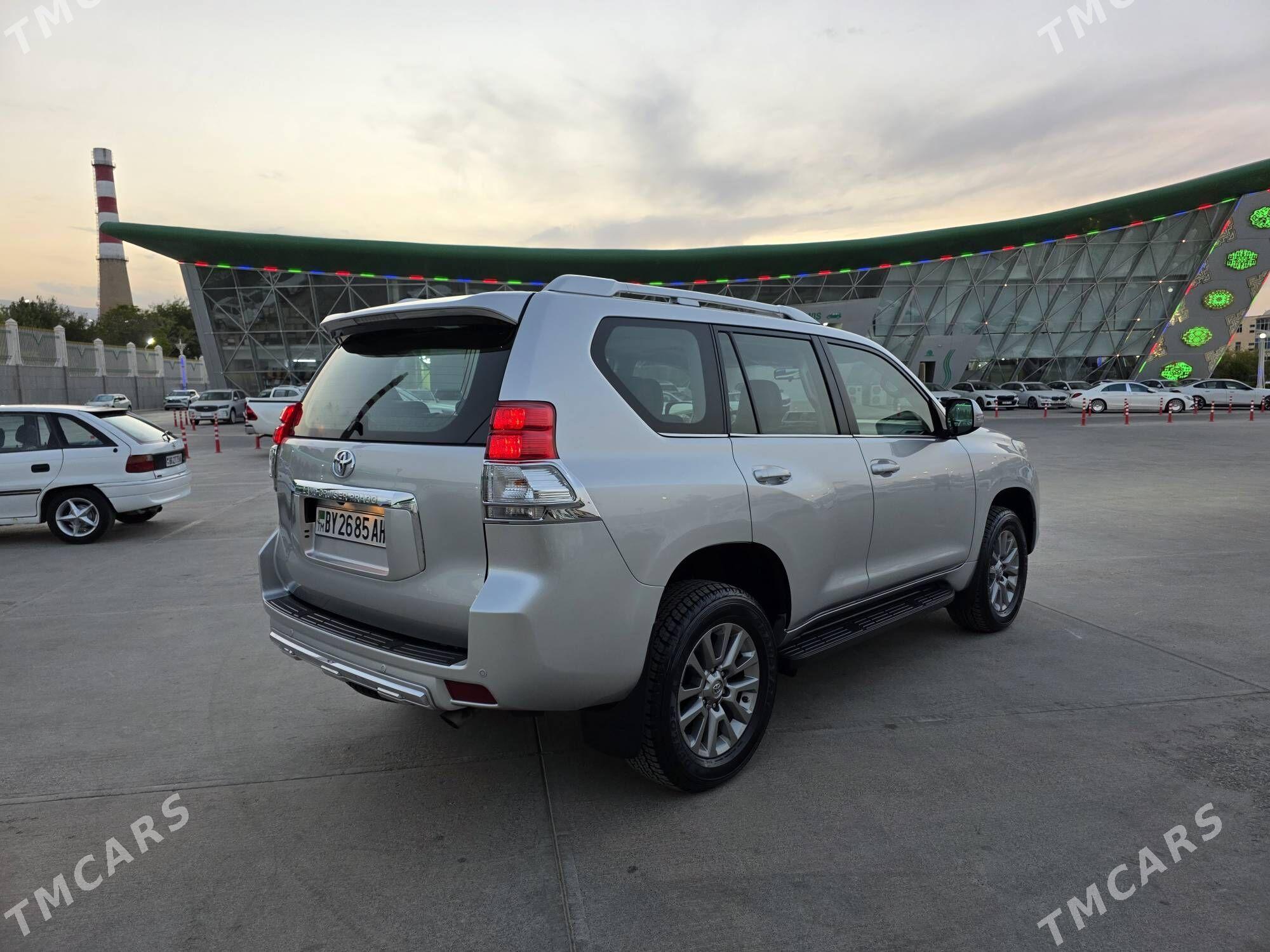 Toyota Land Cruiser Prado 2010 - 700 000 TMT - Ашхабад - img 2