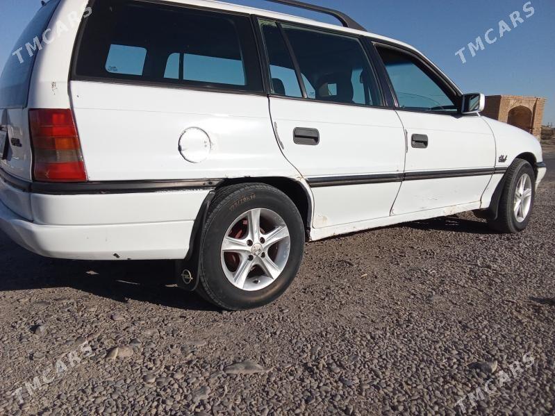 Opel Astra 1993 - 35 000 TMT - Байрамали - img 5