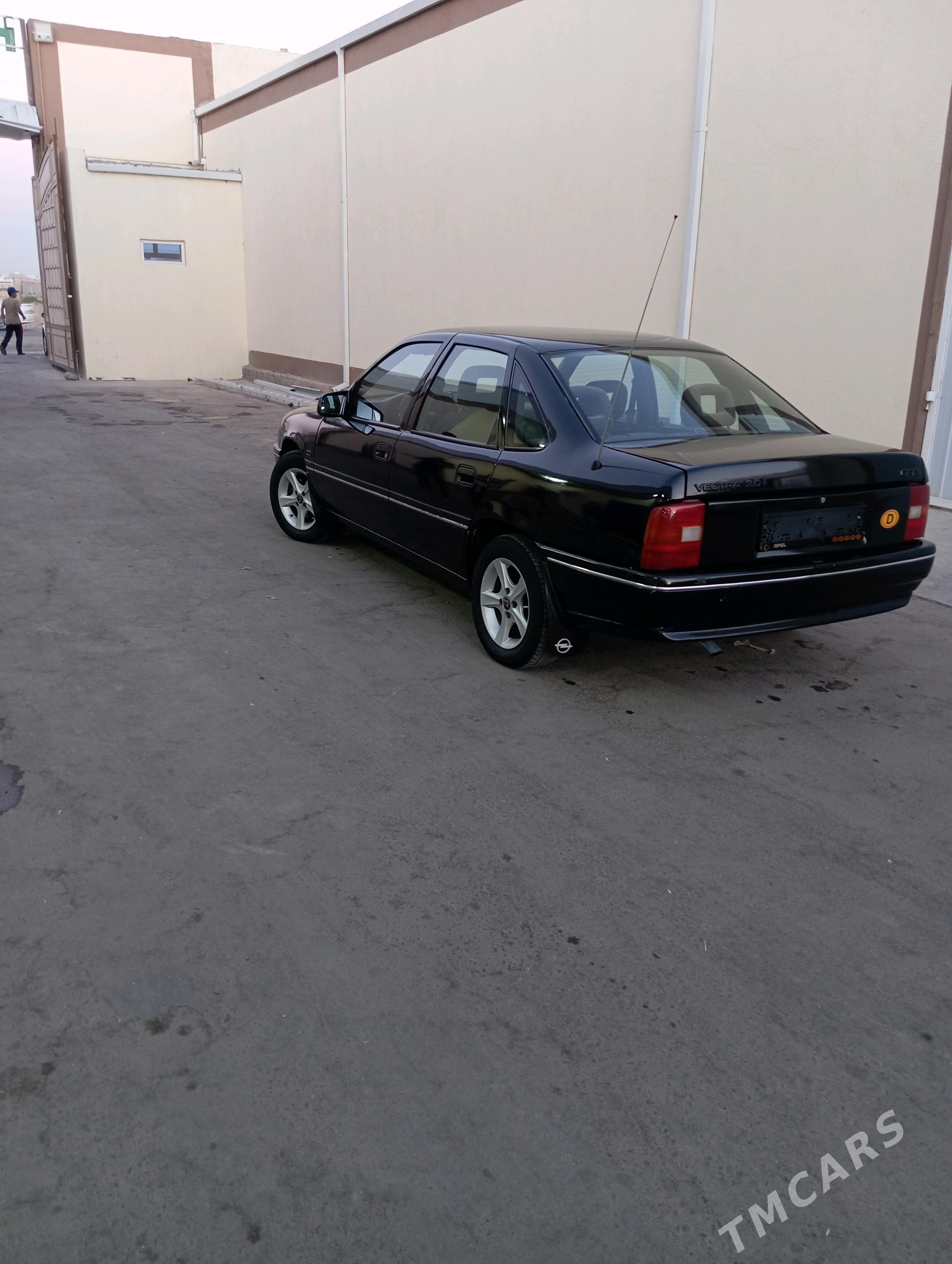 Opel Vectra 1991 - 33 000 TMT - Мары - img 3