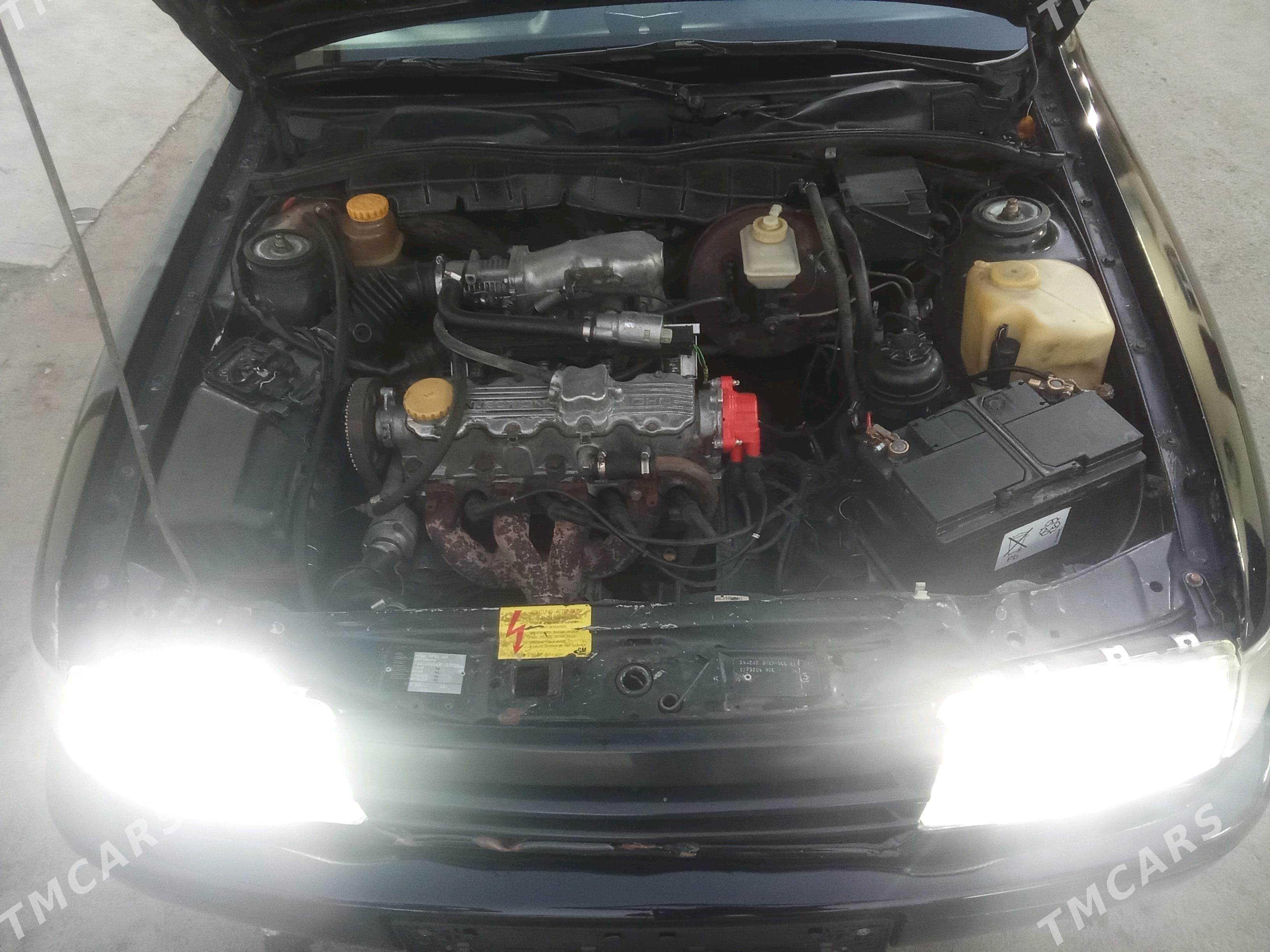 Opel Vectra 1991 - 33 000 TMT - Мары - img 5