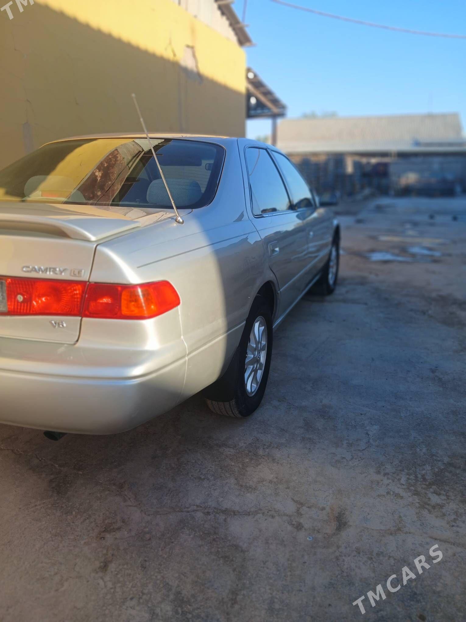 Toyota Camry 2000 - 175 000 TMT - Köneürgenç - img 1