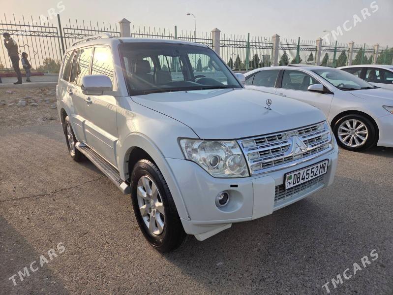Mitsubishi Pajero 2010 - 240 000 TMT - Мары - img 3