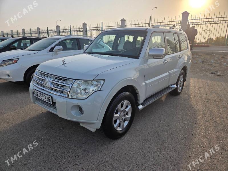 Mitsubishi Pajero 2010 - 240 000 TMT - Мары - img 1